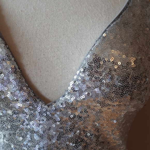 Silver sequin bodysuit - Picture 2 of 3